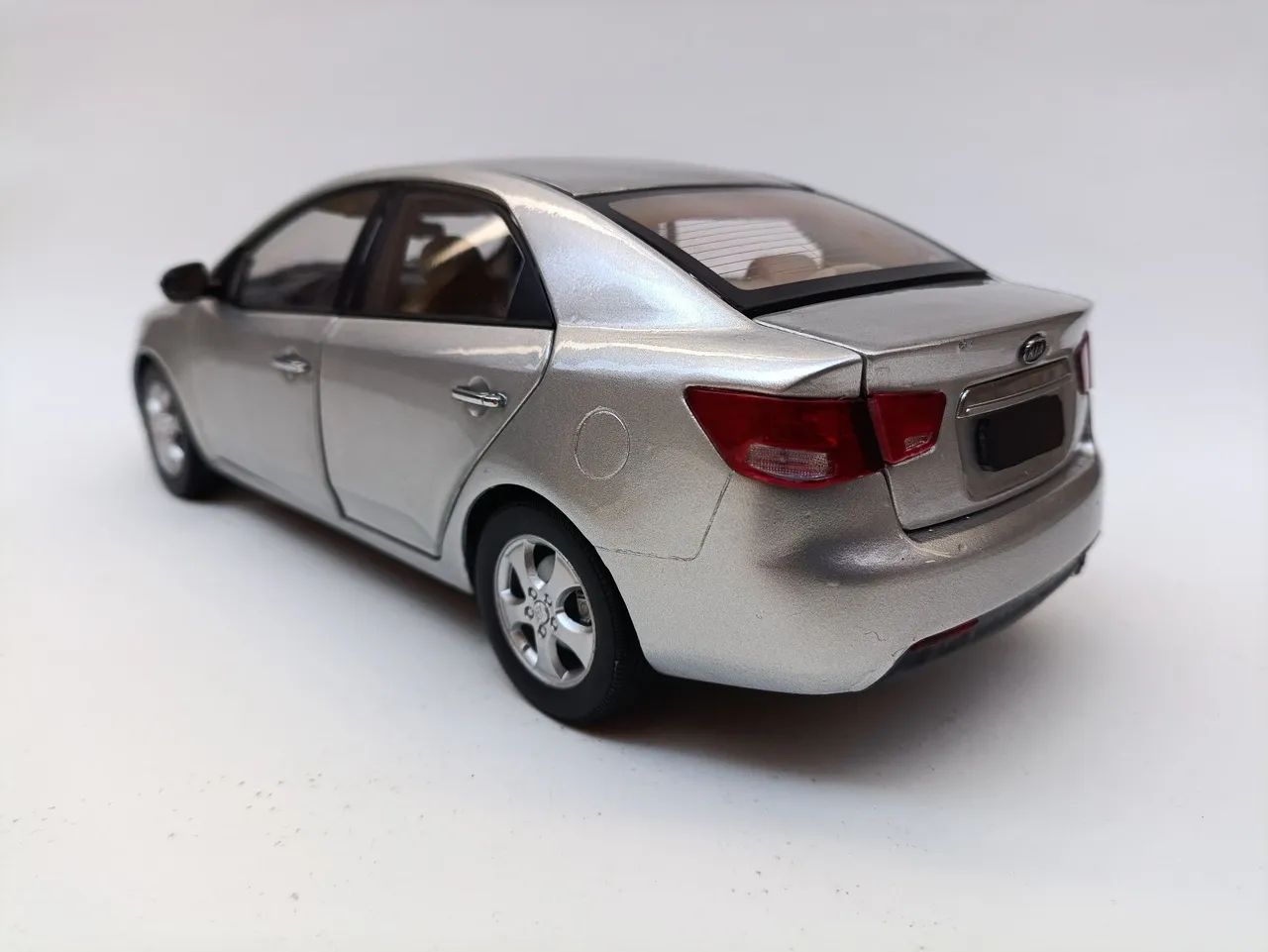 Miniatura Kia cerato 2012 1:18 - Foto 2