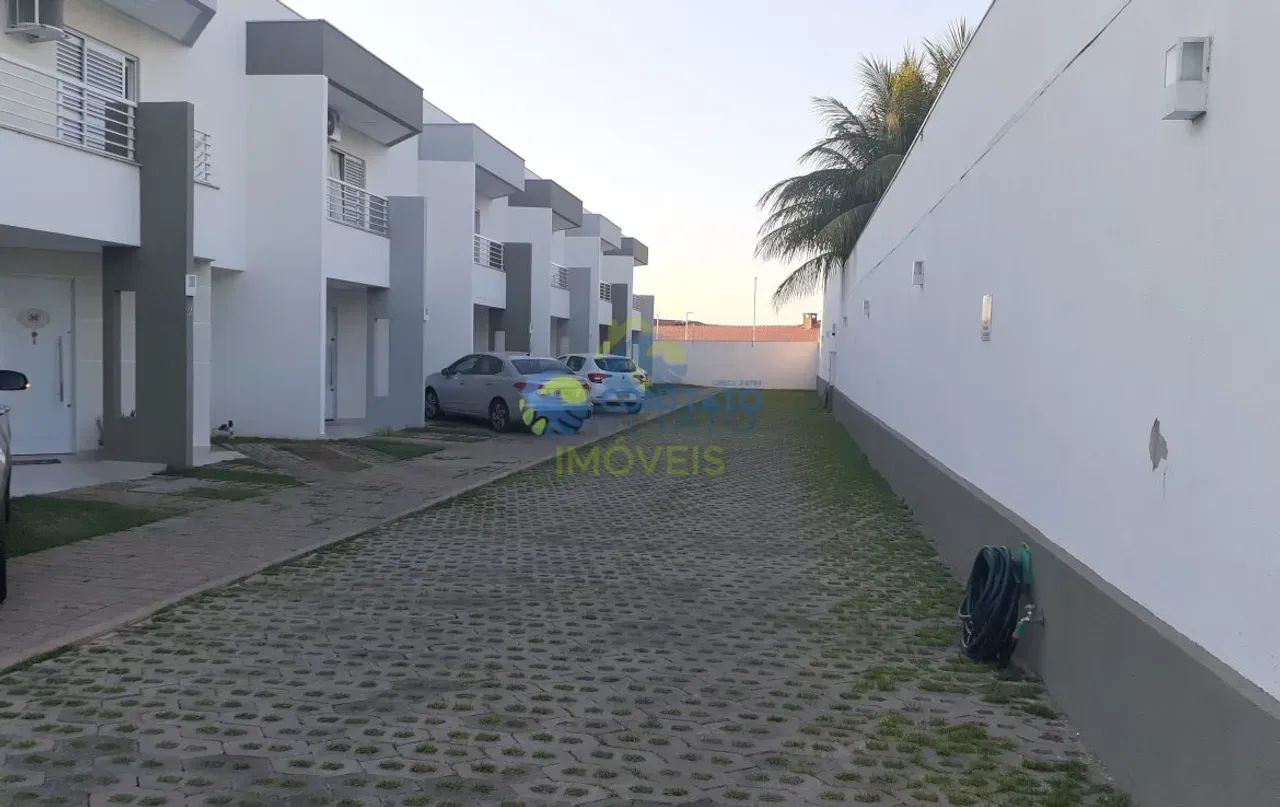 Sobrado para aluguel possui 125 metros quadrados com 3 quartos em Cidade Verde - Cuiabá -