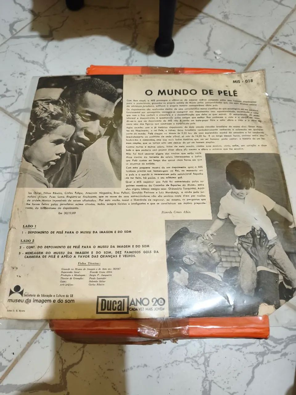 LP O mundo de Pelé  - Foto 2