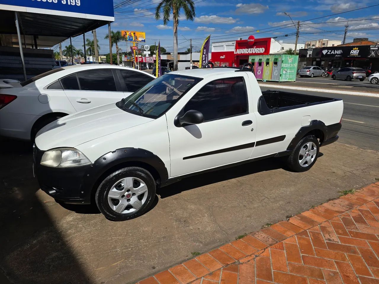 Fiat Strada 2013