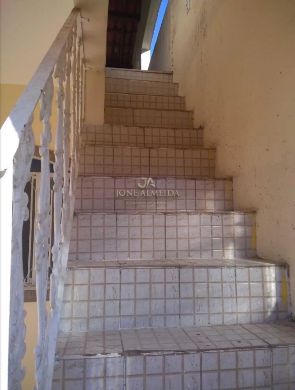 Vede-se casa em Santa Bárbara  - Foto 2
