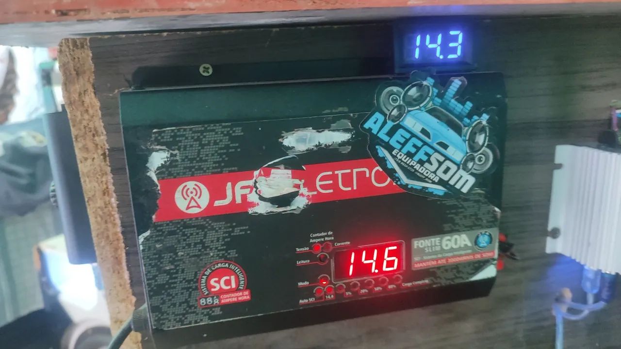 Fonte som automotivo 