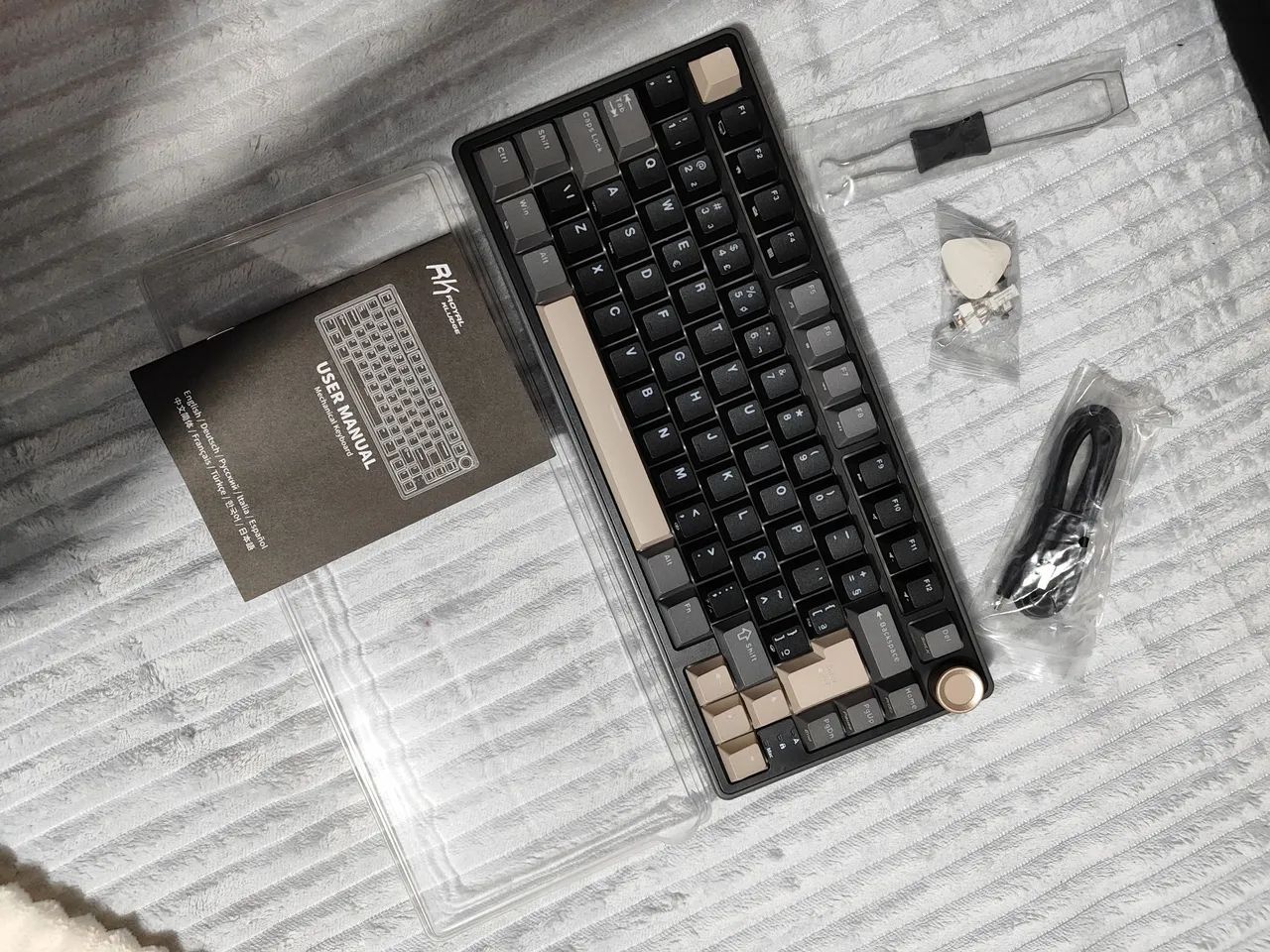 Teclado Royal Kludge R75  - Foto 2