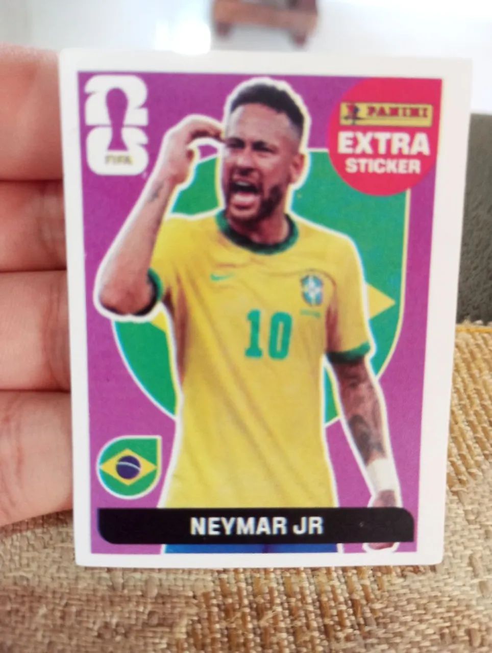 FIGURINHA DO NEYMAR JR BORDO/ROXO