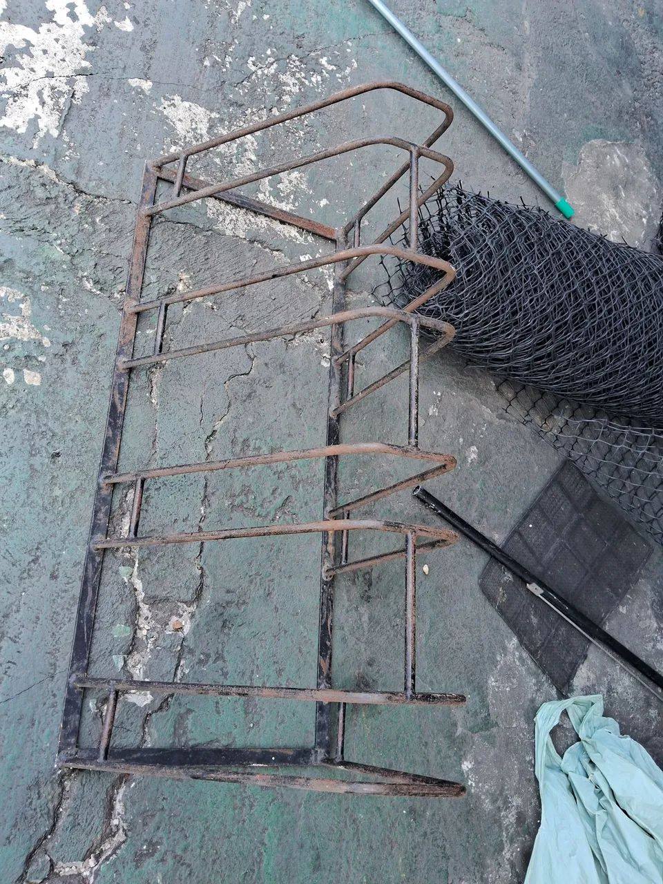 Bicicletario de ferro