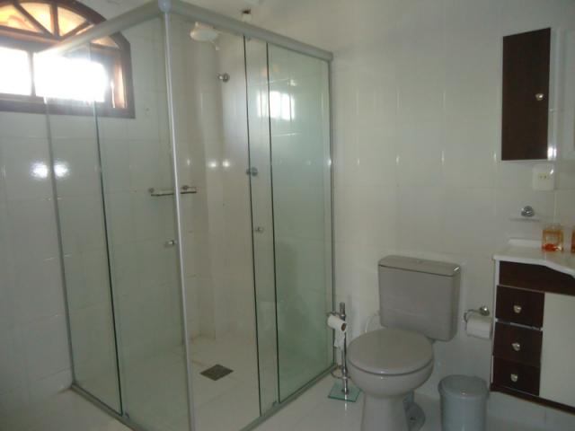 Linda casa com 03 quartos sendo 02 com armários! - Foto 16