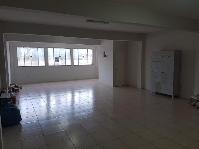 Excelente Prédio Comercial no Bairro Bonsucesso - Foto 8