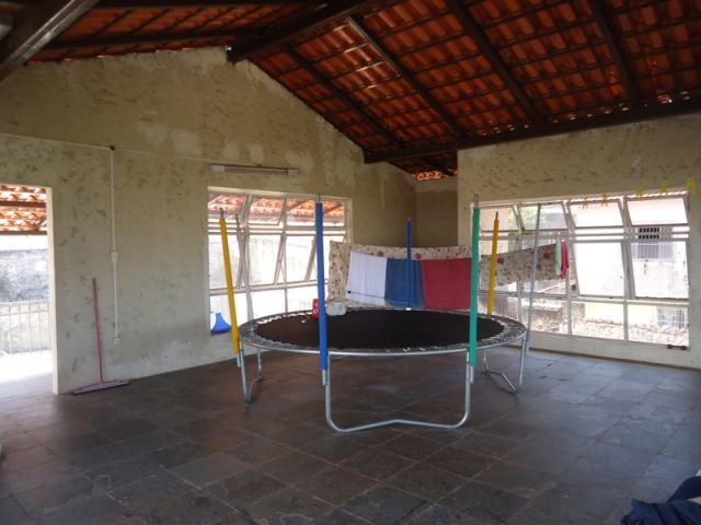 Linda casa com 03 quartos sendo 02 com armários! - Foto 19