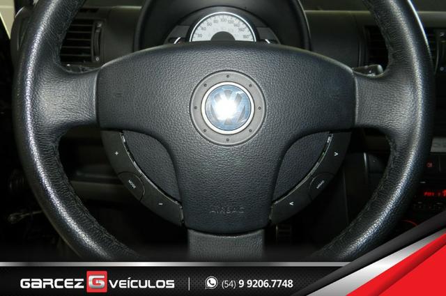 Vw - Volkswagen Crossfox 1.6 Flex Manual Topo de Linha Airbag ABS Comandos no Volante - Foto 12