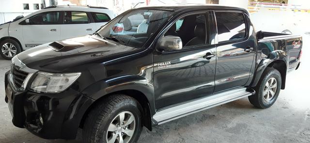 Hilux SRV top Obs.tem sinistro - Foto 2