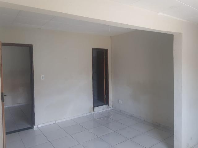 Vende- se uma Casa no Recanto Fialho, aceito carro no negócio - Foto 16