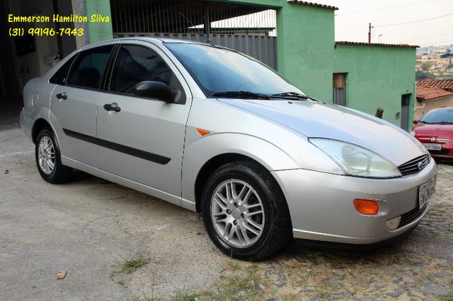 Focus Sedan Ghia 2.0 16V Flex - Foto 2
