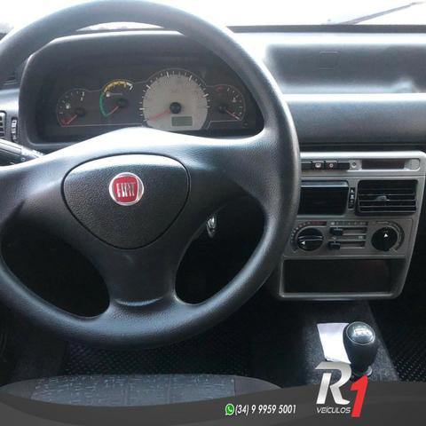 Fiat Uno Mille Celeb. Way Econ. 1.0 Manual Flex 2013 - Foto 5