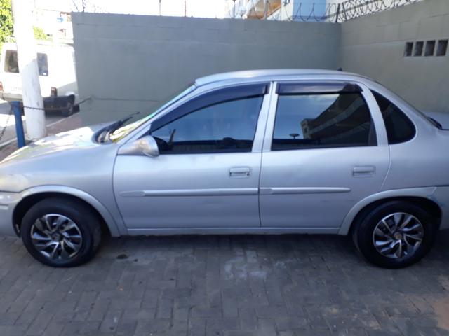 Corsa sedan 4 portas 1.0 8.v - Foto 2