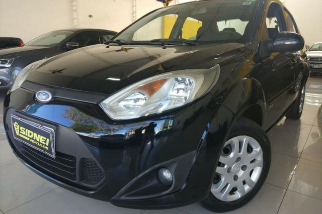 Ford Fiesta Sedan 1.6 flex 48x de 694