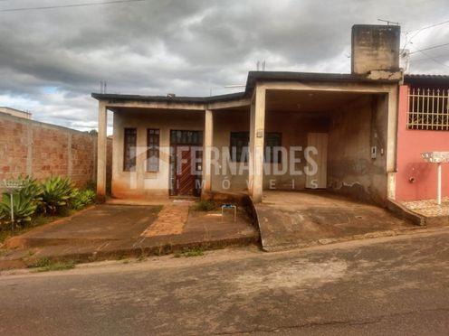 Casa à venda com 3 dormitórios em Casa de pedra, Congonhas cod:168