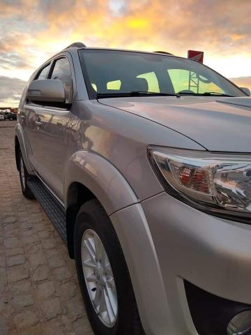 Hilux Sw4 2014 SRV 07 lugares - Foto 10