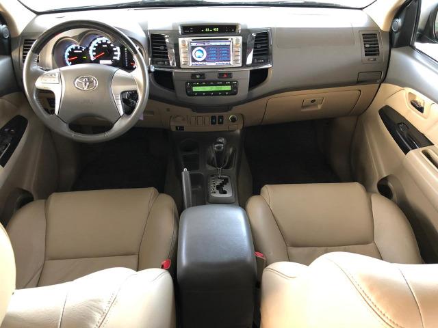 Toyota Hilux SW4 SRV_3.0D4-D_AUT._4X4_7LgareS_ExtrANoA_LacradAOriginaL_RevisadA_ - Foto 7