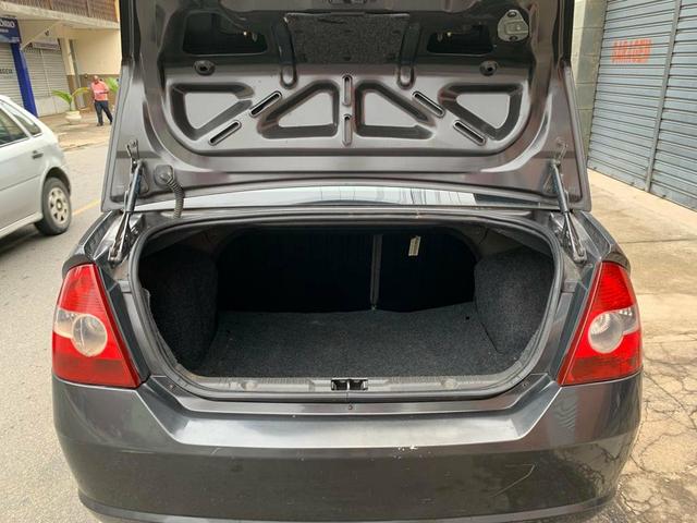 Fiesta Sedan 1.0 - Foto 4