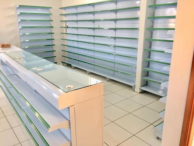 Balcões móveis para Drogaria - Foto 2