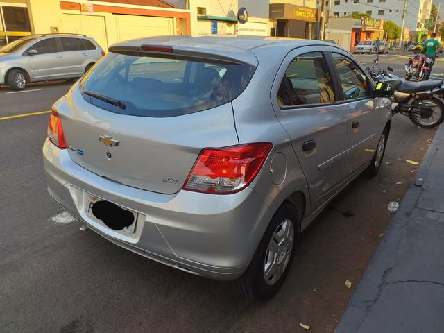 Onix Joy 17/18 1.0 Flex - Foto 2