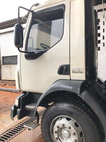 Volvo VM 260 ano 2011 com BiTruck - Foto 2