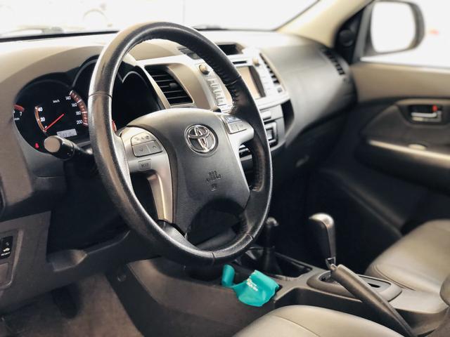 Toyota Hilux SRV Flex - Foto 11