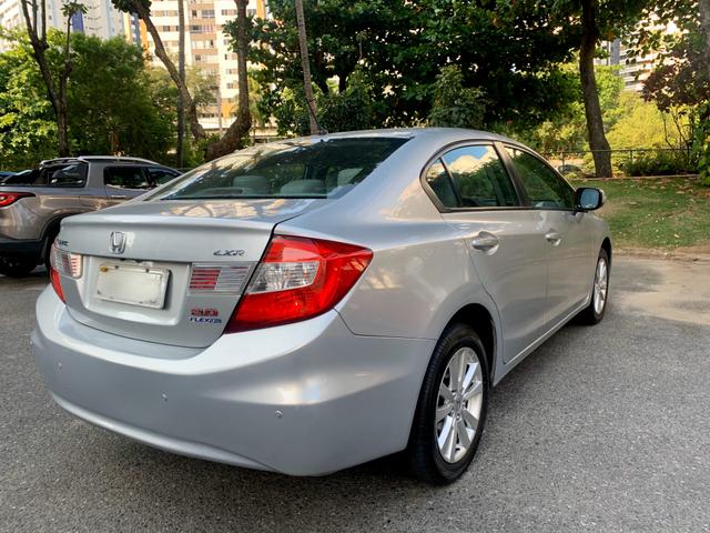 Honda Civic LXR 2.0 Aut. 2014 Único dono C/Todas as revisões feitas na concessionária - Foto 2