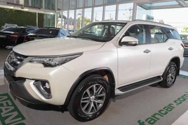 TOYOTA HILUX SW4 SRX 2.8 16V TURBO DIESEL 4X4 AUT./2017 - Foto 2