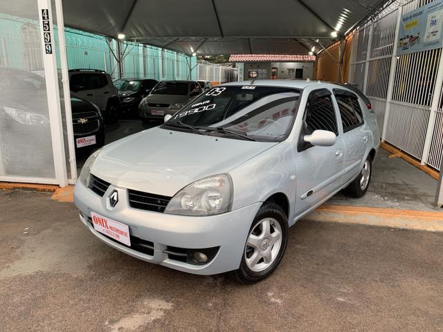 Clio 1.6 privilege sedan completo