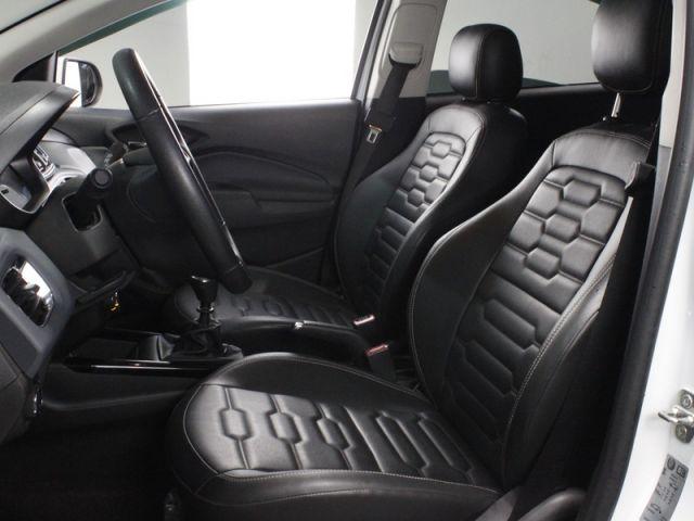ONIX HATCH LTZ 1.4 8V FlexPower 5p Mec. Sistem O D - Foto 6