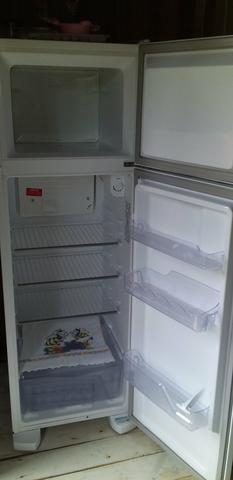 Vendo geladeira