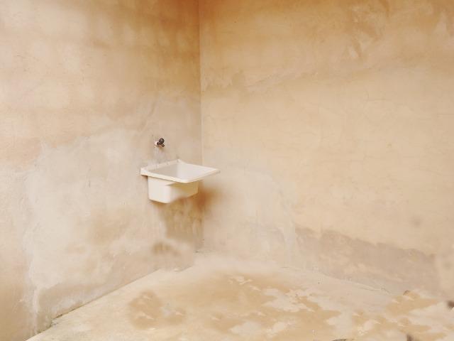 Ótimo preço casa só faltando pintura próxima da principal 300 metros do trem bom - Foto 12