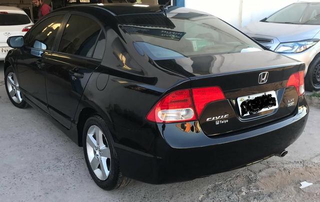 Vendo troco New Civic.tudo ok pegar e andar carro muito bom.zap - Foto 4