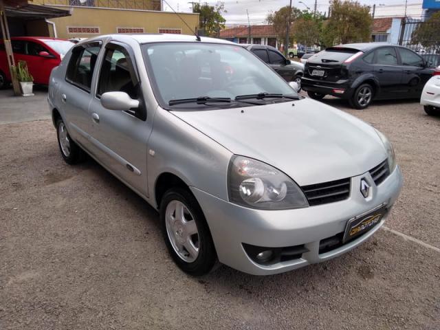 RENAULT CLIO SEDAN(HI-FLEX) PRIVIL.1.6 16V 4P - Foto 4