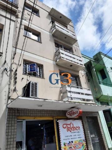 Apartamento com 1 dormitório para alugar, 40 m² por r$ 750/mês - centro - pelotas/rs