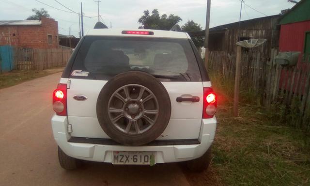 Vendo ou troco esse lindo EcoSport 12 mil de entrada - Foto 2