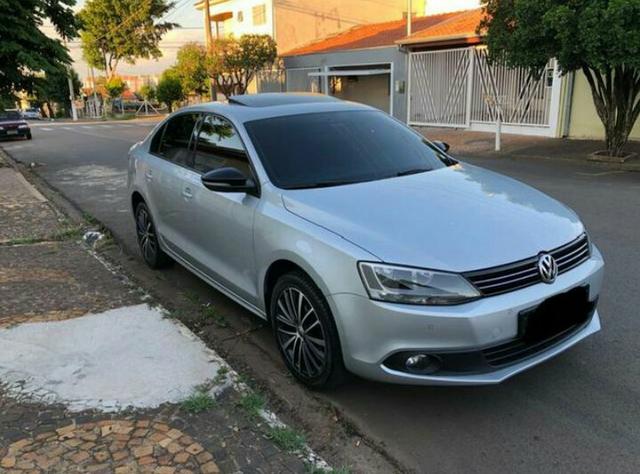 Jetta 2.0 flex Automático com Teto Solar - Foto 2