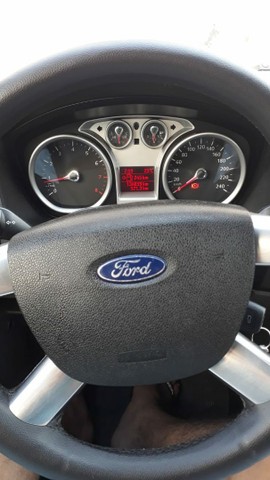FORD FOCUS 2011