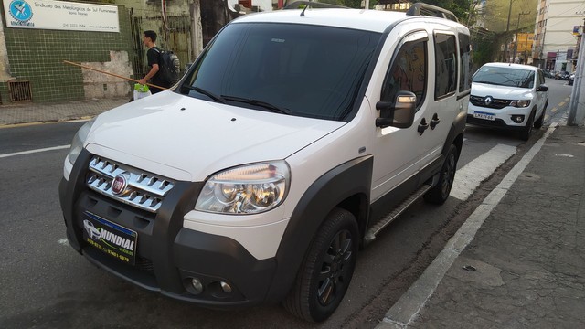 DOBLO 2017 ADVENTURE LOCKER