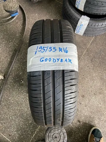 Pneu 195/55R16 Goodyear.