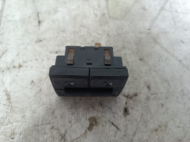 Botão comando vidro elétrico duplo c/bloqueio VW Gol G3 - Foto 4