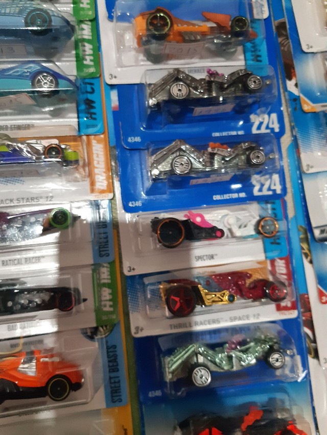 HOT WHEELS BICHINHOS - Foto 2