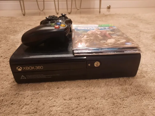 Vendo Xbox 360 Desbloqueado com 1 Controle e 19 Jogos, Console de  Videogame Microsoft Usado 93589951