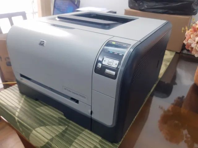 Impressora Hp LaserJet Color CP 1515n usada - Foto 5