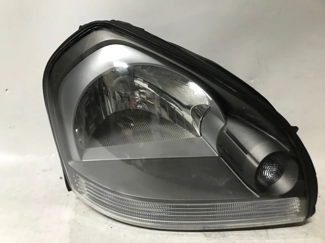 Farol Hyundai Tucson  - Foto 3