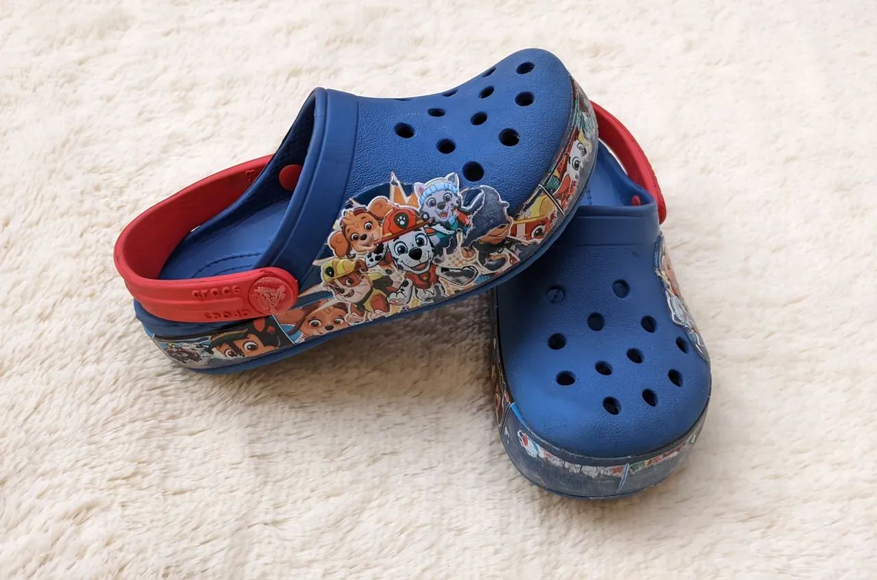 Crocs Patrulha Canina Tamanho 28 - Foto 3