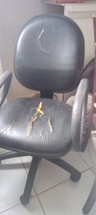 Cadeira de Escritório Giratória com Rodas - Foto 2