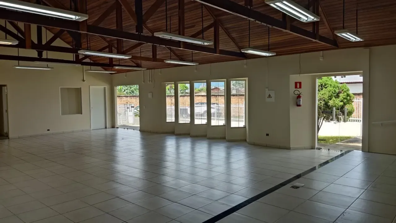 Sala Comercial para Venda em Jaraguá do Sul, Czerniewicz, 1 dormitório, 3 banheiros, 3 vag