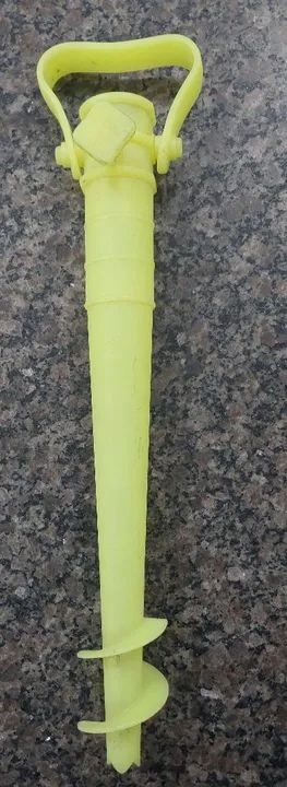 Estaca para fixar sua barraca ou guarda sol